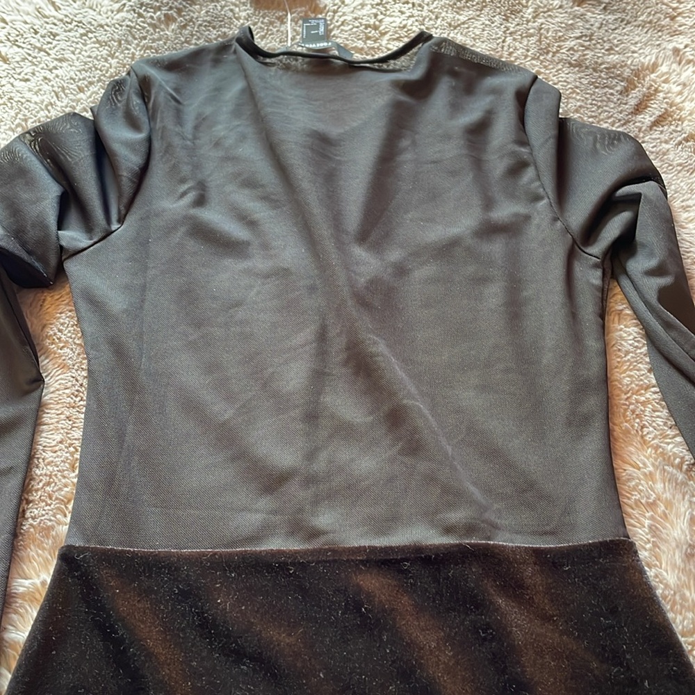 Elegant Black Long Sleeve Mesh Dress ♠️ - Picture 4 of 4